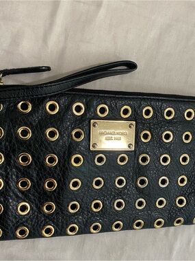 Michael Kors Jet Set Large Zip Grommet Clutch Wristlet